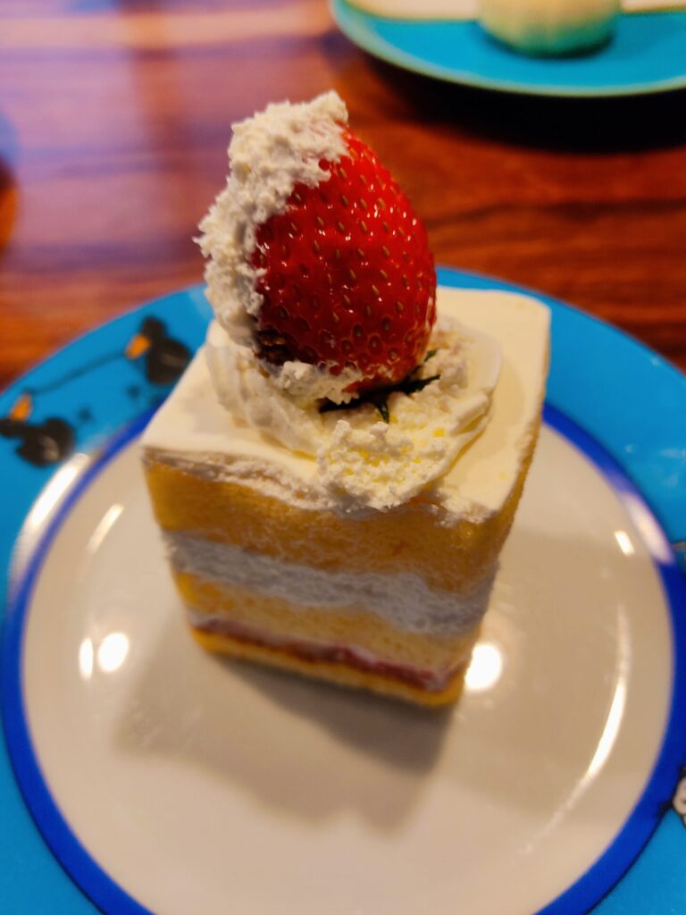 トゥジュールのショートケーキ